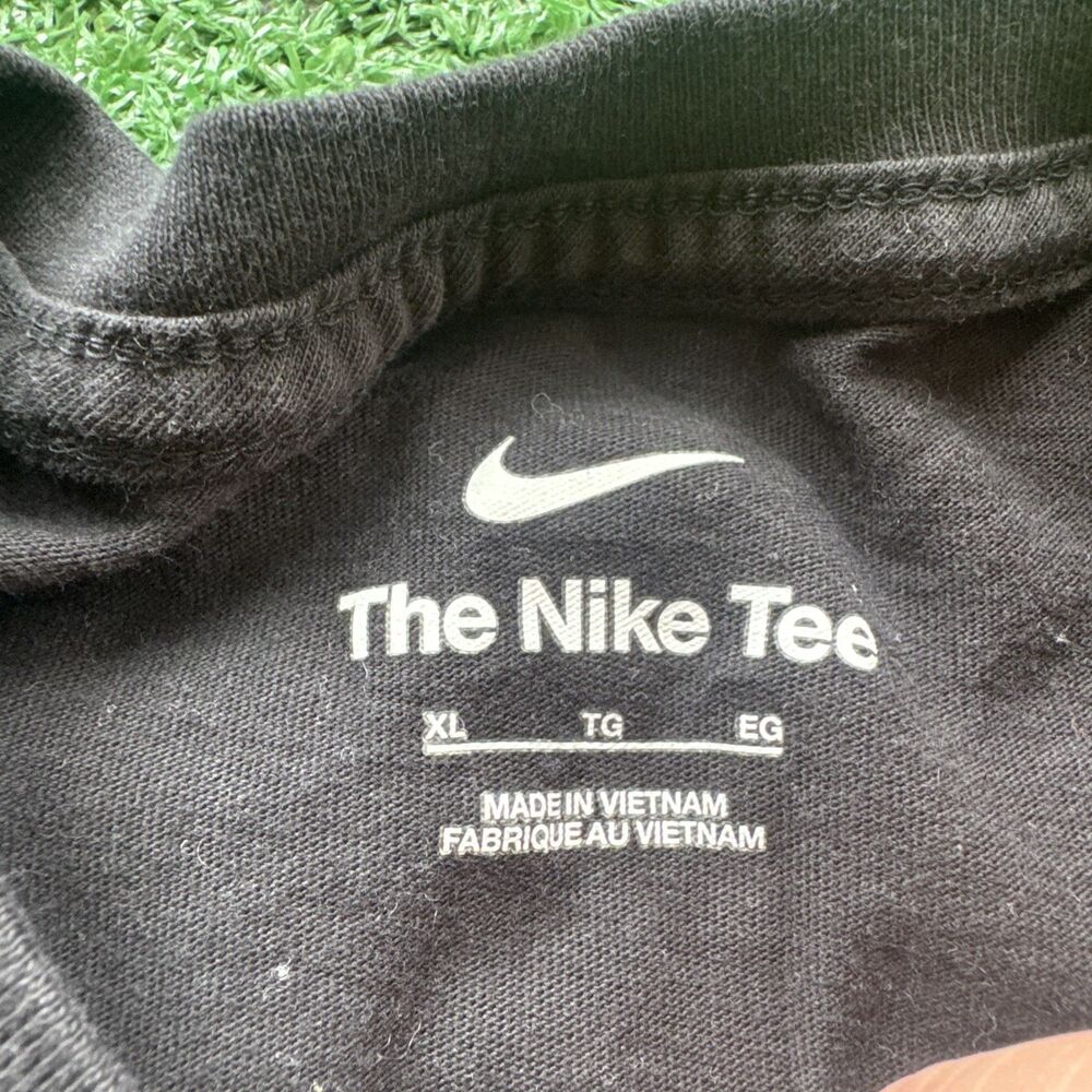 Nike Golf Tiger Woods Poster Tee Black Shirt All Over Print Men’s Size XL - Picture 4 of 5